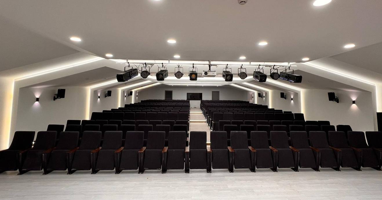 Konferans Salonu Onarımı